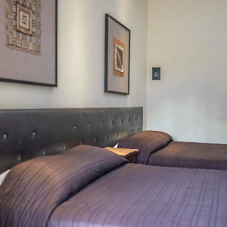 Hotel Maria De La Luz Valladolid  Bagian luar foto